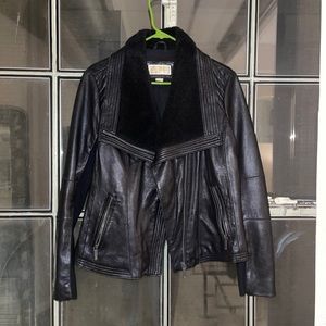 💯 Michael Kors Genuine Leather Jacket